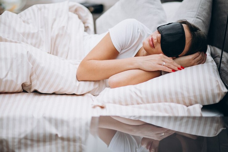 10 Cara Tidur Nyenyak untuk Mengatasi Insomnia